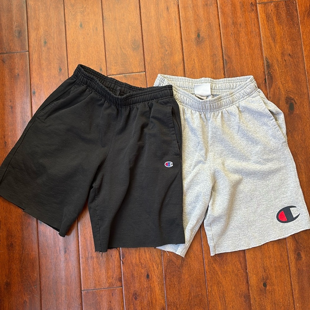 Champion men’s sweat shorts. Size medium.